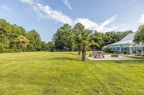 155 Sunrise Dr, Woodbine, GA 31569