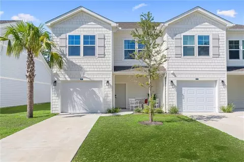 Exterior - 33 E Chapel Dr, Brunswick, GA 31525 photo 1 of 8