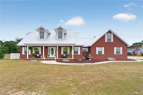 142 Lloyd Dr, Jesup, GA 31545