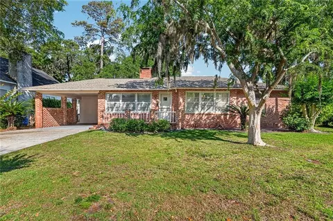 629 Neptune Way, Saint Simons Island, GA 31522