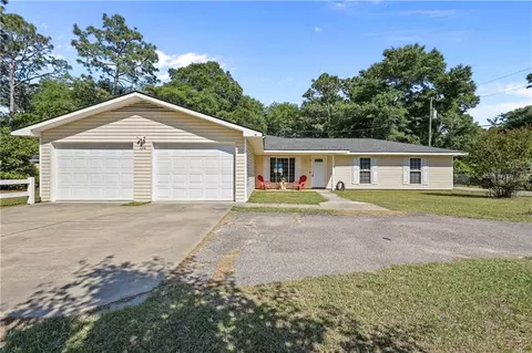 436 Killingsworth Rd, Jesup, GA 31545