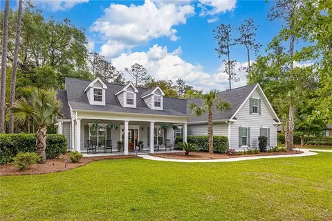 144 Butler Lake Dr, Saint Simons Island, GA 31522