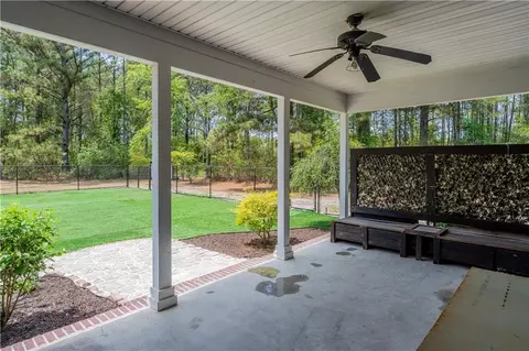 Exterior - 5512 Newton Rd, Blackshear, GA 31516 photo 8 of 9