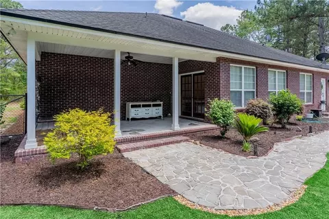 Exterior - 5512 Newton Rd, Blackshear, GA 31516 photo 7 of 9