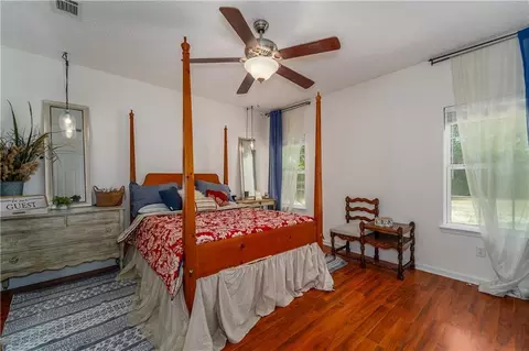 Bedroom - 5512 Newton Rd, Blackshear, GA 31516 photo 2 of 4
