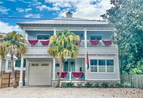 1040 Demere Rd, Saint Simons Island, GA 31522