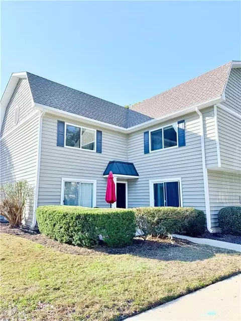 850 Mallery St #5K, Saint Simons Island, GA 31522