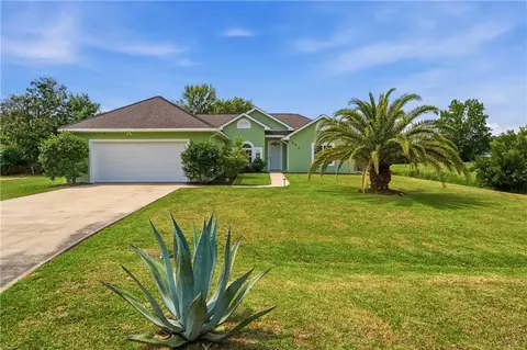 260 Water Crest Dr, Brunswick, GA 31523