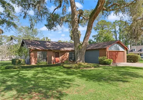 153 Tupelo Cir, Brunswick, GA 31525