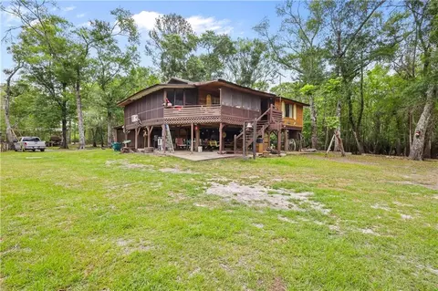 10 Cabin Rd, Nahunta, GA 31553