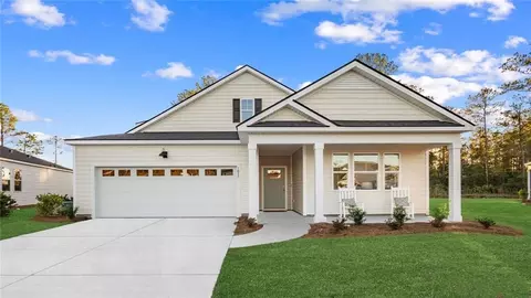 1017 Lakes Blvd, Brunswick, GA 31525