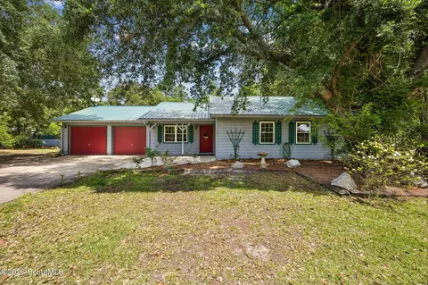 94 Holtz Rd, Kingsland, GA 31548