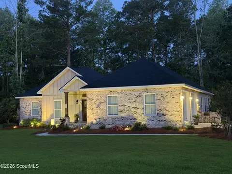 113 Rugglestone Dr, Jesup, GA 31546