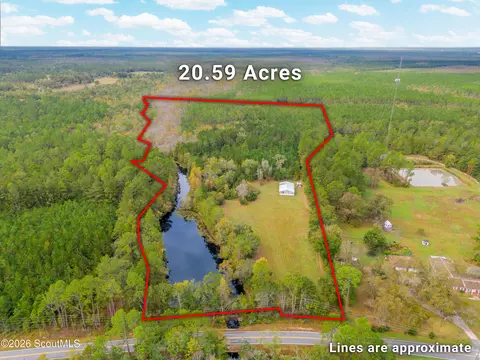 1690 Smith Rd, Waycross, GA 31503