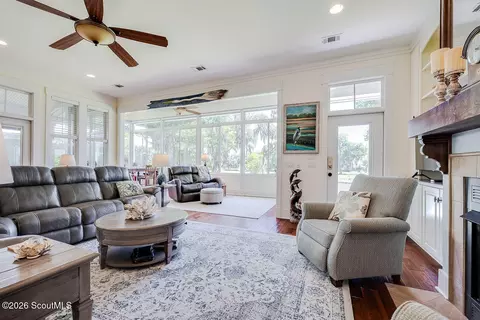 Living - 1105 Eagle Way, Townsend, GA 31331 photo 1 of 5