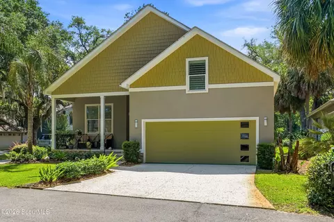 38 W West Lake Dr, Saint Simons Island, GA 31522