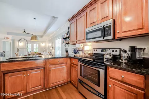 Kitchen - 7272 Shellman Bluff Rd NE #18, Townsend, GA 31331 photo 3 of 4