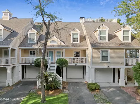 1051 Plantation Point Dr, Saint Simons Island, GA 31522