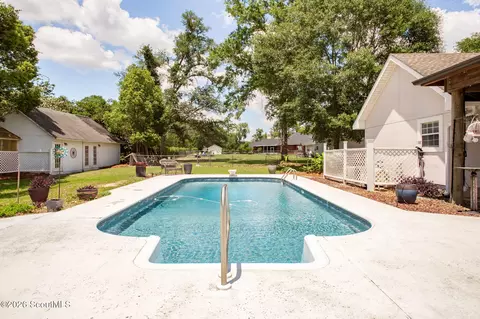 Exterior - 922 Jane St, Blackshear, GA 31516 photo 16 of 16