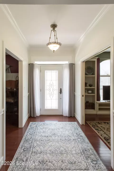 Entry Way - 922 Jane St, Blackshear, GA 31516 photo 2 of 7