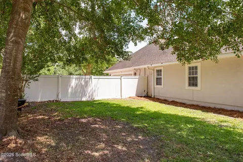 Exterior - 922 Jane St, Blackshear, GA 31516 photo 4 of 16