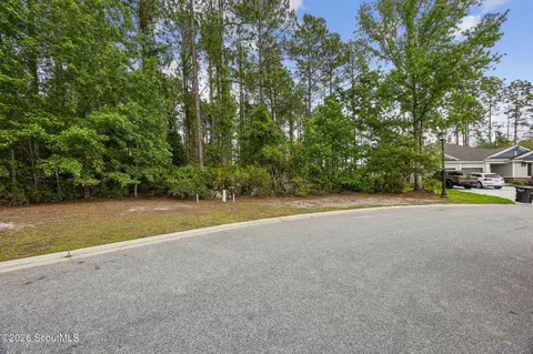 107 Bluebird Ct, Saint Marys, GA 31558