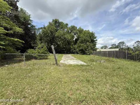 612 Eads St, Waycross, GA 31501