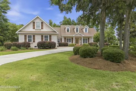106 Majestic Dr, Brunswick, GA 31523