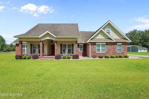 5560 Tara Rd, Waycross, GA 31503