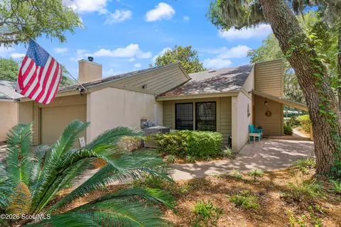 111 Linkside Dr, Saint Simons Island, GA 31522