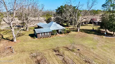 5466 Robin Rd, Patterson, GA 31557