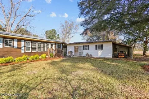 Exterior - 5466 Robin Rd, Patterson, GA 31557 photo 5 of 9