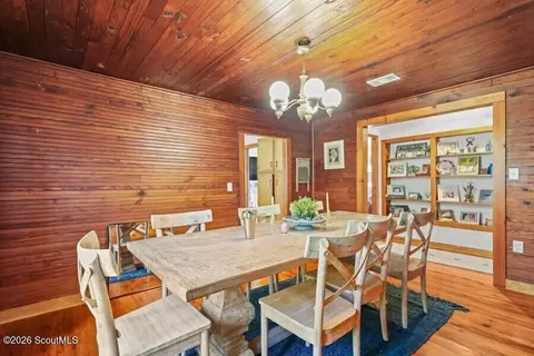 Dining - 5466 Robin Rd, Patterson, GA 31557 photo 2 of 2