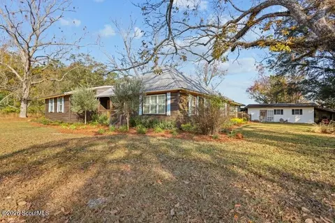 Exterior - 5466 Robin Rd, Patterson, GA 31557 photo 1 of 9