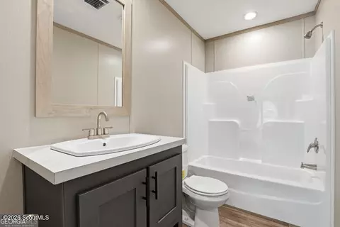 Bath - 2099 Susie Baker Rd NE, Shellman Bluff, GA 31331 photo 5 of 5