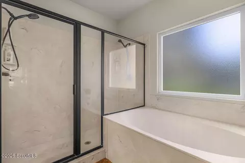 Bath - 1615 Marshview Dr NE, Townsend, GA 31331 photo 1 of 4