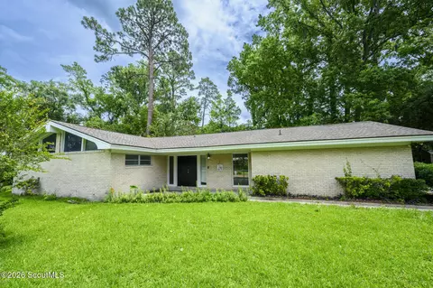 2250 Poinsettia Cir, Brunswick, GA 31520