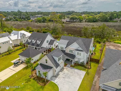 28 Orchard Rd, Saint Simons Island, GA 31522