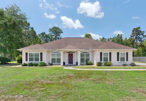 371 Lake Erie Dr, Brunswick, GA 31523