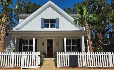 262 Menendez Ave, Saint Simons Island, GA 31522