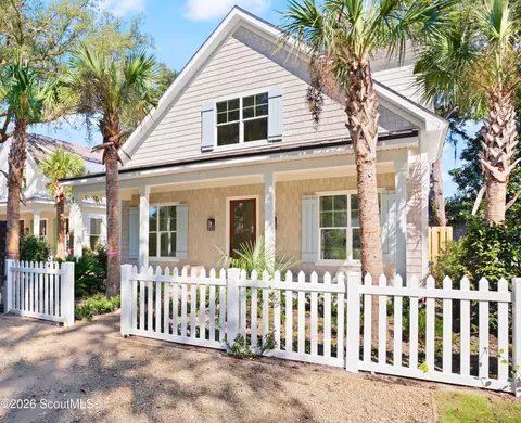 264 Menendez Ave, Saint Simons Island, GA 31522