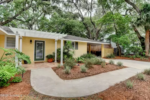 108 Simmons Ave, Saint Simons Island, GA 31522
