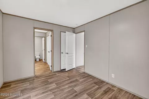 Bedroom - 6401 Riverside Rd, Nahunta, GA 31553 photo 6 of 6