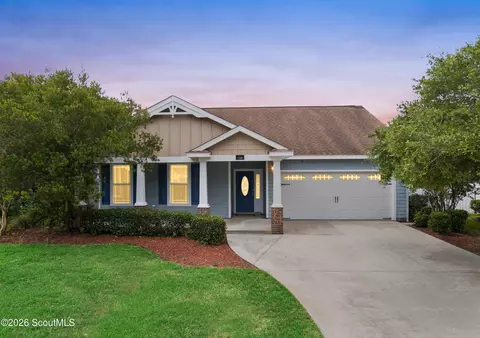 106 Waters Edge Dr, Kingsland, GA 31548