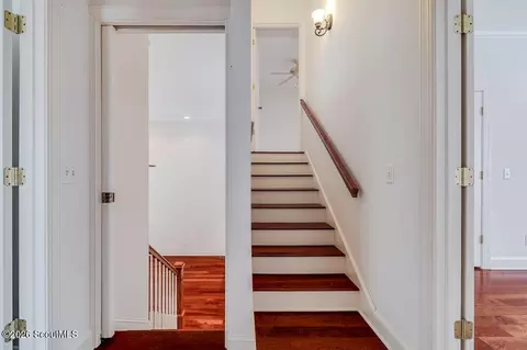 Entry Way - 1165 Mayflower Rd NE, Townsend, GA 31331 photo 3 of 4