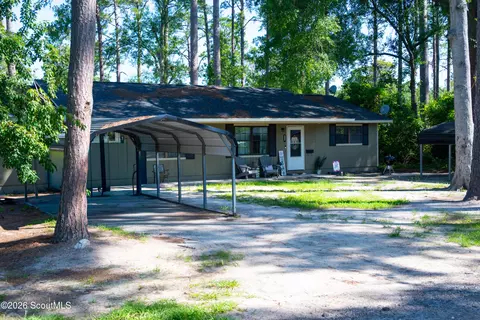 605 Oxford St, Waycross, GA 31501
