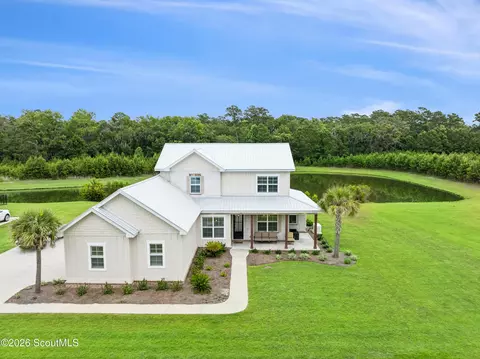 154 Robertson Cir, Saint Simons Island, GA 31522