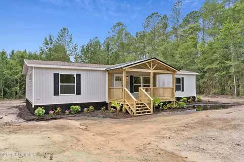 9 N Riverhill Trl, Brunswick, GA 31525