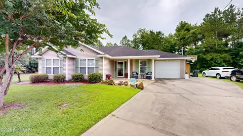 235 Sarah Dr, Brunswick, GA 31525