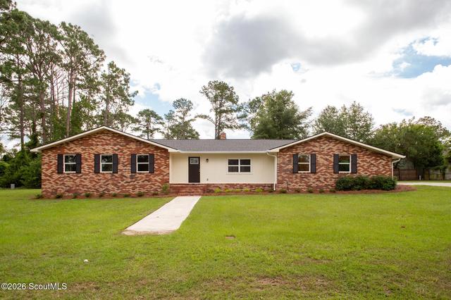 2608 Winchester Rd, Waycross, GA 31501